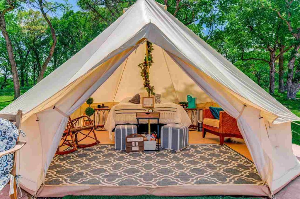 Glamp tents as Last-Minute Weekend Camping Near Taylors Falls